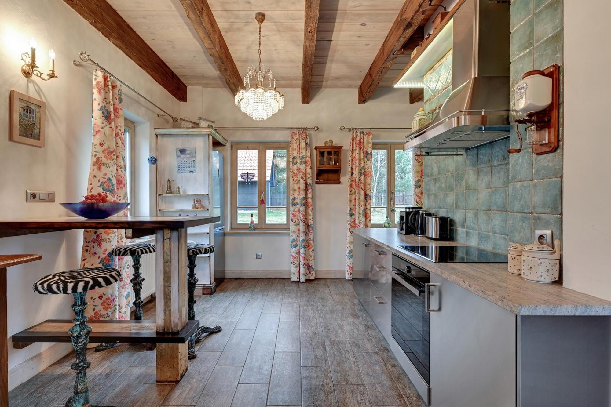 Lesny Dworek Sominy - Dom Z Sauna I Kominkiem Exterior photo
